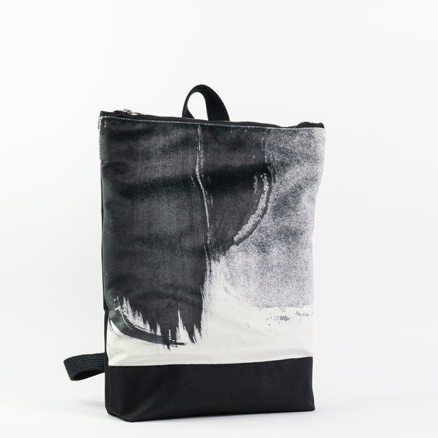 BLACK WATERCOLOR